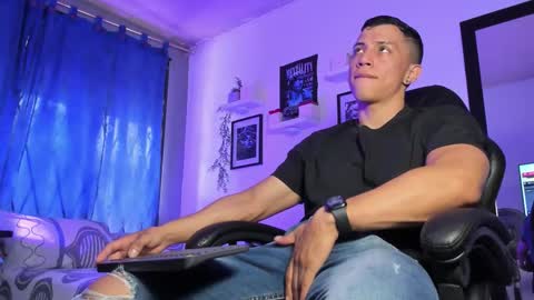 Snapshot of thomsevery chatting on October 11, 2025, 5:33 pm Thoms Every online show from October 11, 2025, 5:33 pm