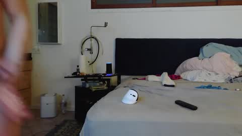 Snapshot of thongmuscle chatting on January 2, 2025, 1:08 pm ThongMuscle online show from January 2, 2025, 1:08 pm