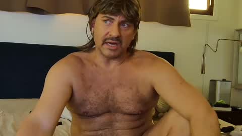 Snapshot of thongmuscle chatting on September 16, 2025, 9:05 pm ThongMuscle online show from September 16, 2025, 9:05 pm