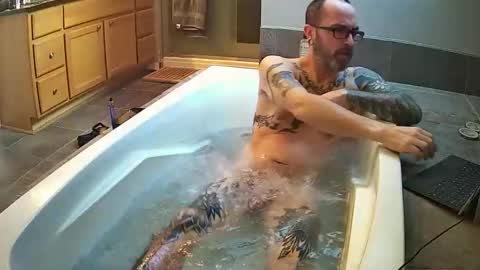 Snapshot of thor1892 chatting on December 17, 2025, 6:14 pm thor1892 online show from December 17, 2025, 6:14 pm