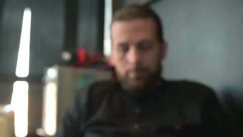 THE CAPTAIN online show from December 17, 2025, 1:06 pm