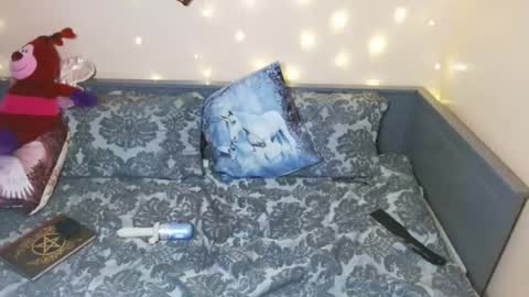 thornyroseb online show from June 13, 2026, 11:24 pm