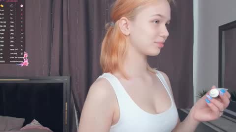 Snapshot of thousand_desires chatting on March 14, 2026, 10:32 am Lynn online show from March 14, 2026, 10:32 am