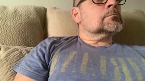 Snapshot of threearrowsbox chatting on March 15, 2026, 9:10 pm threearrowsbox online show from March 15, 2026, 9:10 pm