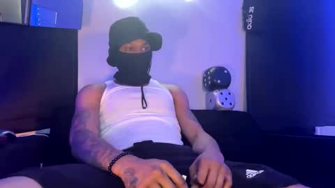 Snapshot of throattaker4l_ chatting on January 31, 2026, 7:11 pm ThroatTaker4l online show from January 31, 2026, 7:11 pm