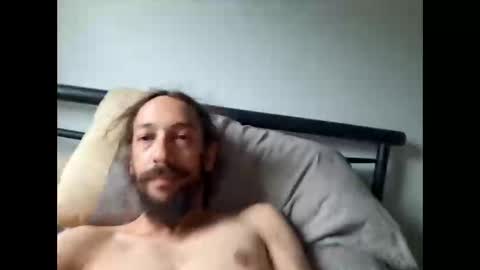 Snapshot of throbster513 chatting on April 24, 2026, 5:43 am throbster513 online show from April 24, 2026, 5:43 am