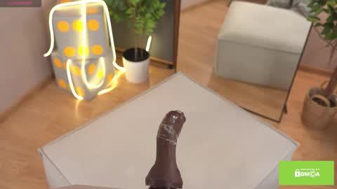 Snapshot of thunder_suck chatting on October 21, 2025, 8:37 am Brittney online show from October 21, 2025, 8:37 am