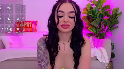 Snapshot of tiabelle chatting on November 21, 2025, 6:28 pm tiabelle online show from November 21, 2025, 6:28 pm