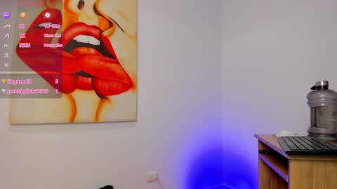 Snapshot of tiago_hannah chatting on January 15, 2025, 1:41 pm carolina online show from January 15, 2025, 1:41 pm