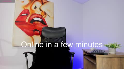 Snapshot of tiago_hannah chatting on February 4, 2025, 12:00 pm carolina online show from February 4, 2025, 12:00 pm