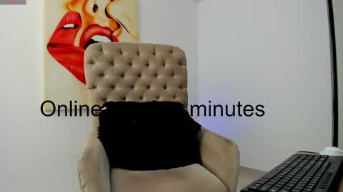 Snapshot of tiago_hannah chatting on November 1, 2025, 8:33 pm carolina online show from November 1, 2025, 8:33 pm