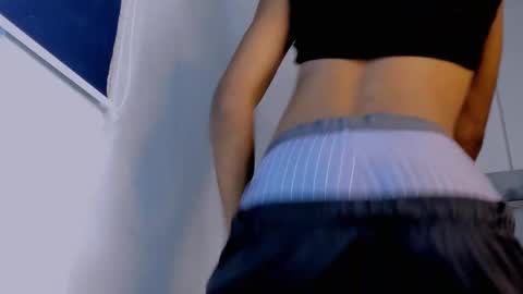 Snapshot of tiago_xxx_ chatting on October 18, 2025, 10:54 pm tiago_xxx_ online show from October 18, 2025, 10:54 pm