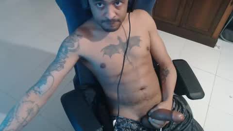 Snapshot of tiagoqueiroz chatting on February 15, 2026, 8:16 pm Shameless Geek online show from February 15, 2026, 8:16 pm