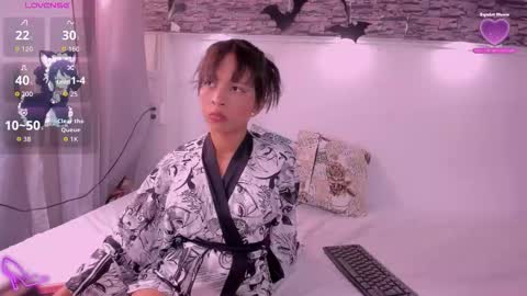 Snapshot of tiana_glowxxx chatting on October 18, 2025, 1:01 pm Tiana online show from October 18, 2025, 1:01 pm