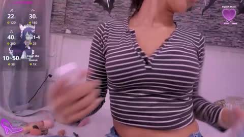 Snapshot of tiana_glowxxx chatting on October 21, 2025, 12:17 pm Tiana online show from October 21, 2025, 12:17 pm