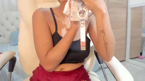 Snapshot of tiana_glowxxx chatting on October 30, 2025, 12:17 pm Tiana online show from October 30, 2025, 12:17 pm