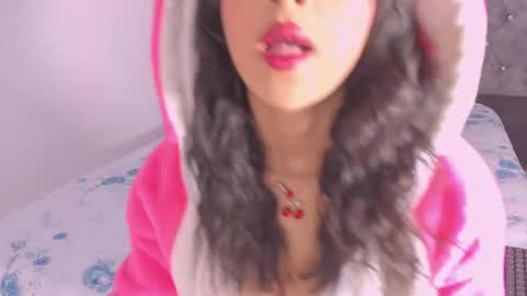 Snapshot of tiana_glowxxx chatting on December 3, 2025, 12:36 pm Tiana online show from December 3, 2025, 12:36 pm