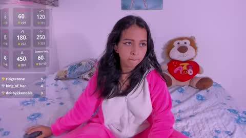 Snapshot of tiana_glowxxx chatting on December 5, 2025, 1:14 am Tiana online show from December 5, 2025, 1:14 am