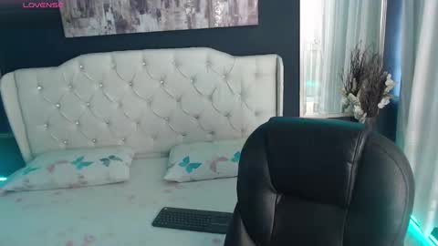 Snapshot of tiana_scot chatting on September 16, 2025, 12:17 pm LIA online show from September 16, 2025, 12:17 pm