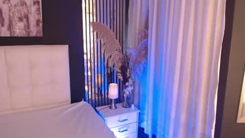 LIA online show from April 17, 2026, 2:31 pm