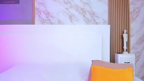 Snapshot of tianaglow4 chatting on October 18, 2025, 12:06 pm tianaglow4 online show from October 18, 2025, 12:06 pm