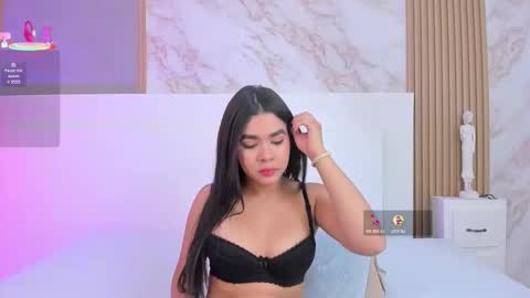 Snapshot of tianaglow4 chatting on November 11, 2025, 12:05 pm tianaglow4 online show from November 11, 2025, 12:05 pm