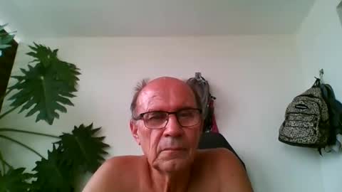 tiaretiareopui online show from January 15, 2026, 7:02 am