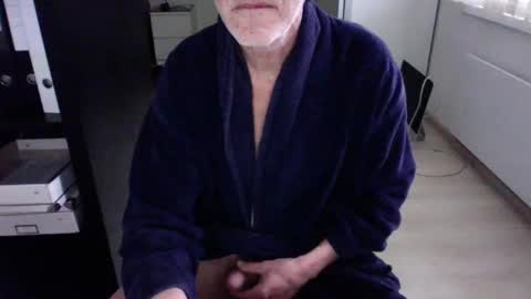 Snapshot of tiburzio chatting on January 23, 2025, 8:15 am tiburzio online show from January 23, 2025, 8:15 am