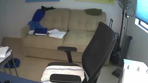 Snapshot of tied__up chatting on December 5, 2024, 12:30 am JustMe online show from December 5, 2024, 12:30 am