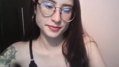 Snapshot of tifanny_a chatting on December 12, 2024, 11:36 pm Tifanny online show from December 12, 2024, 11:36 pm