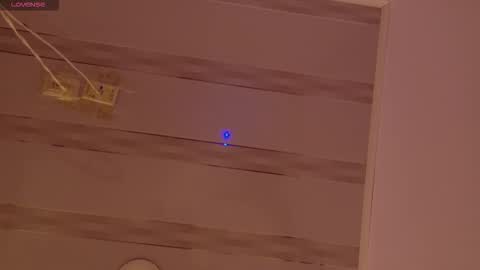 Tifanny  online show from December 16, 2025, 2:38 am