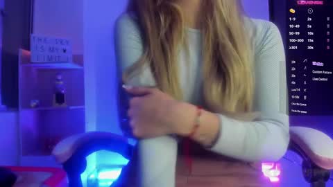 Tiffany Bela online show from January 25, 2025, 1:43 am