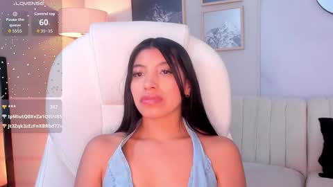 Snapshot of tiffany_low chatting on January 5, 2026, 5:27 pm tiffany_low online show from January 5, 2026, 5:27 pm