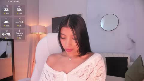 Snapshot of tiffany_low chatting on January 18, 2026, 2:21 pm tiffany_low online show from January 18, 2026, 2:21 pm