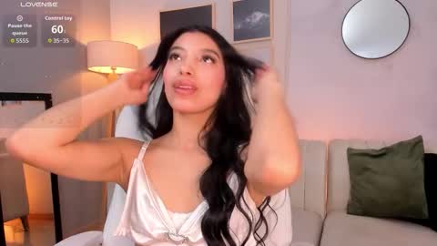 Snapshot of tiffany_low chatting on February 6, 2026, 1:36 pm tiffany_low online show from February 6, 2026, 1:36 pm