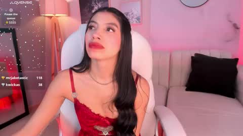 Snapshot of tiffany_low chatting on February 14, 2026, 4:04 pm tiffany_low online show from February 14, 2026, 4:04 pm