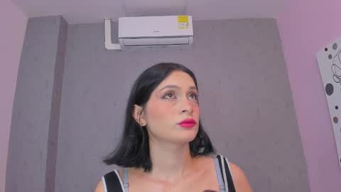 tiffany_mendez online show from October 17, 2025, 12:08 pm