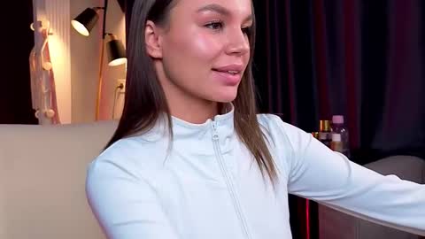 Snapshot of tiffany_sweetie chatting on January 18, 2026, 11:47 am Tiffany online show from January 18, 2026, 11:47 am