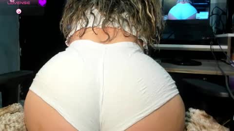 tiffany theressa online show from September 23, 2025, 2:14 am