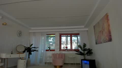 Tiffany Houston online show from January 17, 2025, 7:19 am