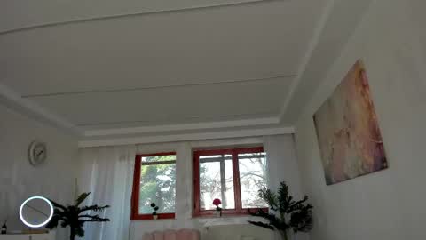 Tiffany Houston online show from February 14, 2025, 7:28 am