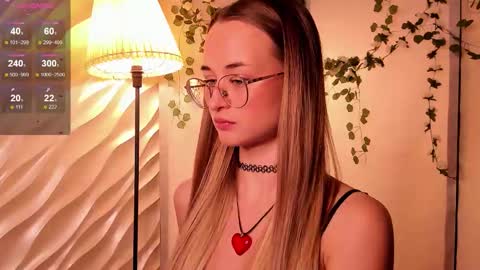 Tiffany online show from November 13, 2025, 1:54 pm