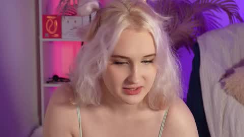 Snapshot of tiffanyjons chatting on November 25, 2025, 5:57 pm tiffanyjons online show from November 25, 2025, 5:57 pm