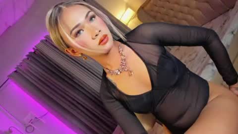 Snapshot of tiffanyvalentinex chatting on July 11, 2026, 6:10 pm Tiffany online show from July 11, 2026, 6:10 pm