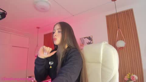 Snapshot of tiffanywright_ chatting on January 14, 2025, 11:31 am Tiffany online show from January 14, 2025, 11:31 am