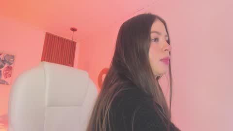 Snapshot of tiffanywright_ chatting on November 30, 2025, 1:26 pm Tiffany online show from November 30, 2025, 1:26 pm