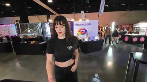 Snapshot of tiggerrosey chatting on November 9, 2025, 7:12 pm All my Links online show from November 9, 2025, 7:12 pm