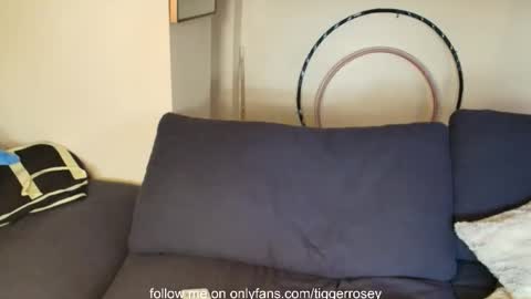 Snapshot of tiggerrosey chatting on February 19, 2026, 8:05 pm All my Links online show from February 19, 2026, 8:05 pm