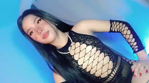 tight_elliana online show from October 25, 2025, 9:42 pm