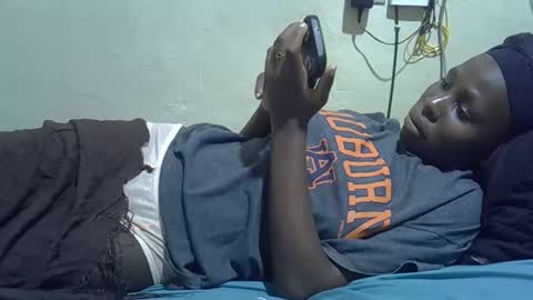 tight_pussie online show from February 6, 2026, 10:24 pm